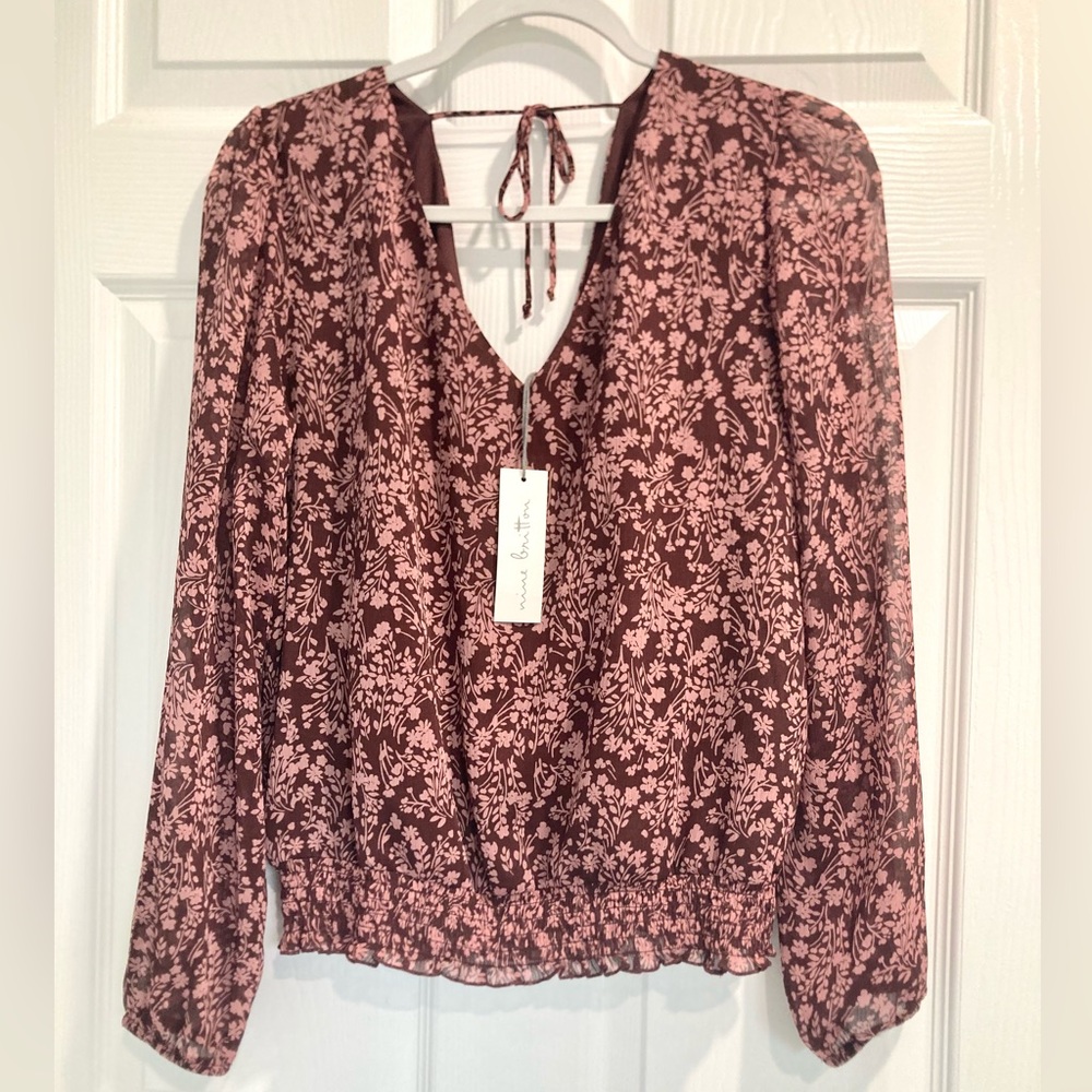 NWT Nine Britton Women Medium Burgundy Pink Floral Long Sleeve Top Blouse